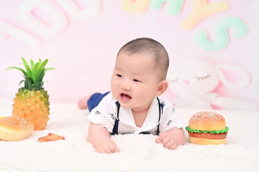 温州宝宝在妈妈肚子里